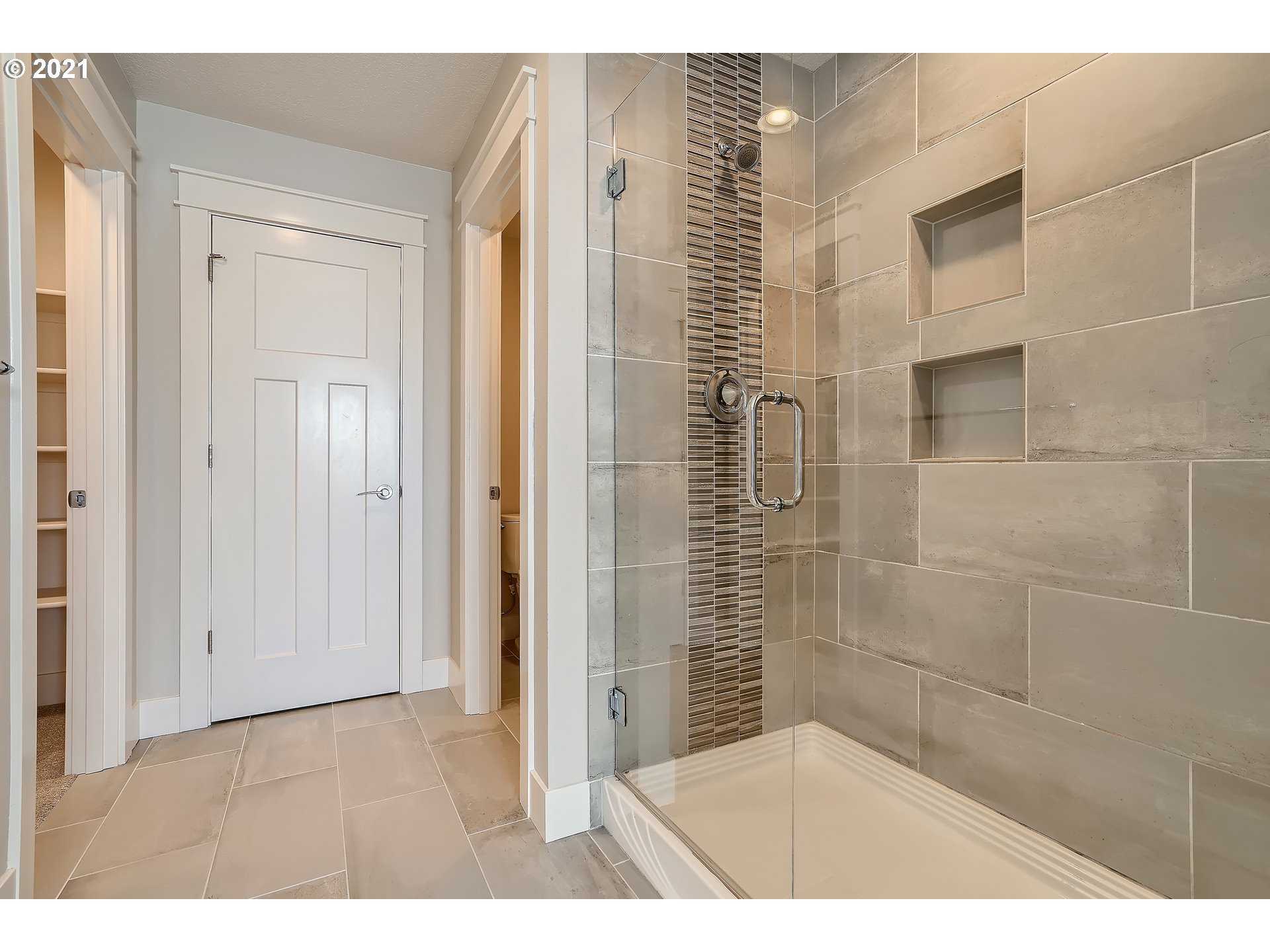 15808 Northwest Brugger Road Portland, OR 97229 - Photo 21 of 32 Gallery Image 21