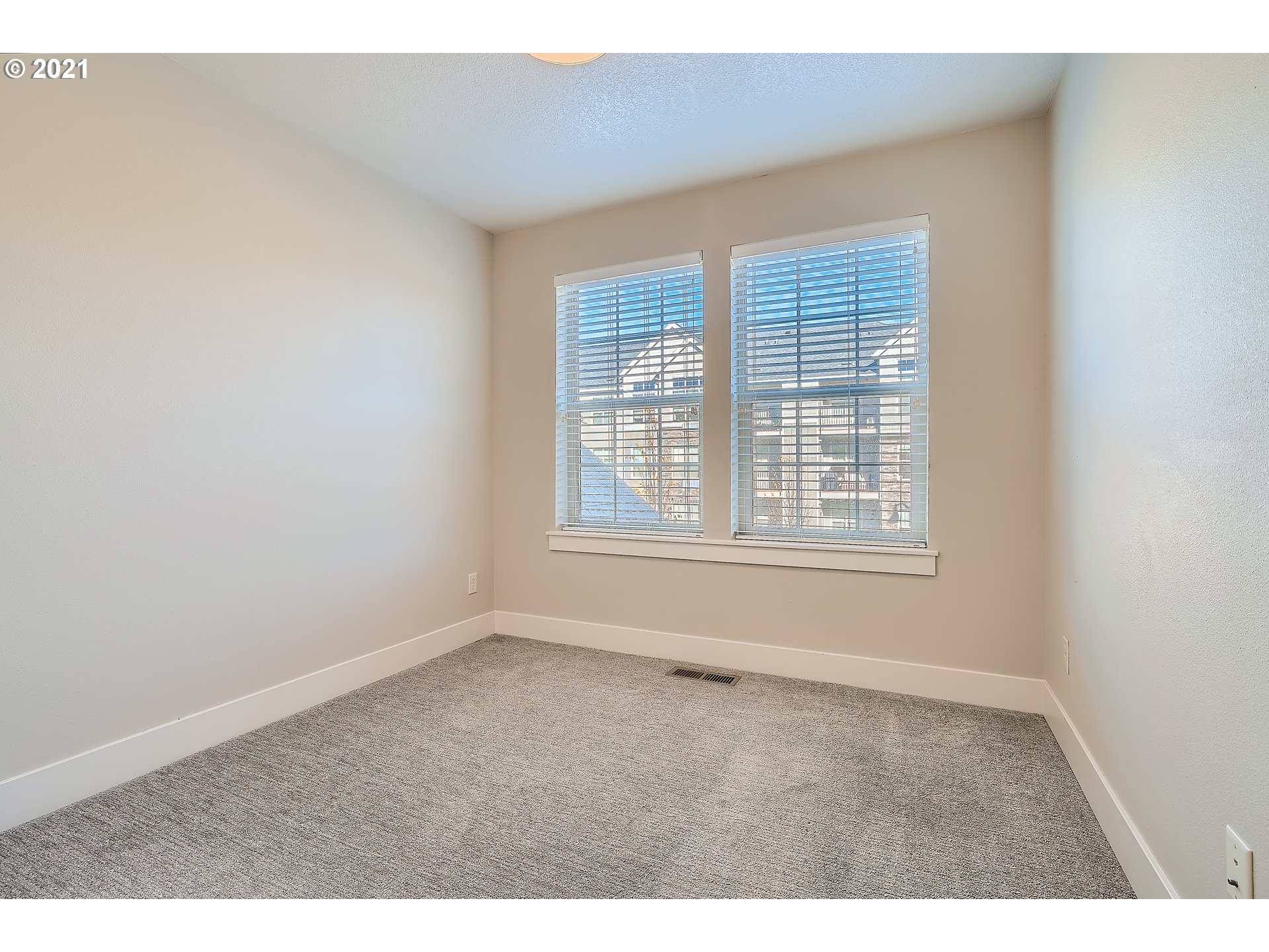15808 Northwest Brugger Road Portland, OR 97229 - Photo 25 of 32 Gallery Image 25