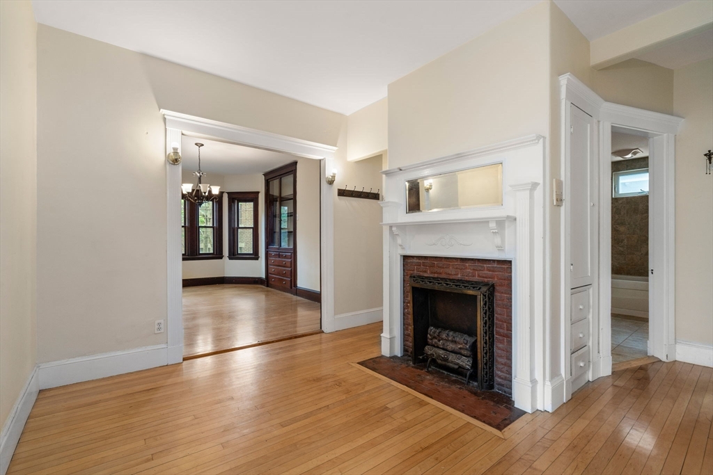 12 Merrill Street Cambridge, MA 02139 - Photo 3 of 33