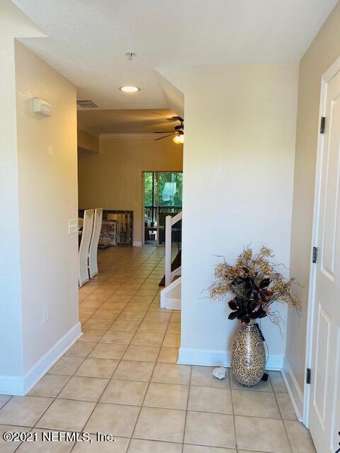 9745 Touchton Road, Unit 724 Jacksonville, FL 32246 - Photo 4 of 28 IMG_1594