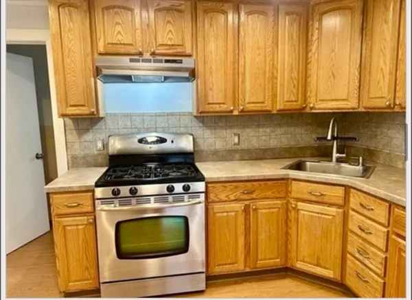 $2,800 | 187 White Street, Unit 1, Lowell, MA 01854