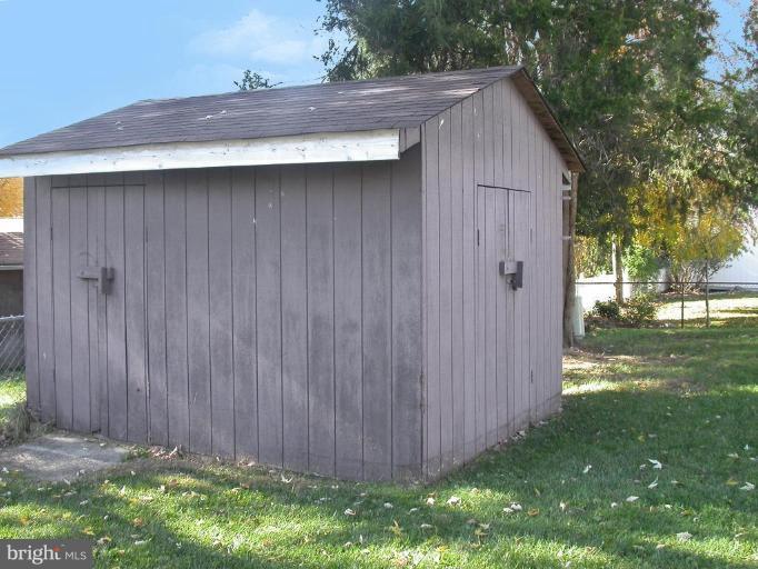 301 West Ash Road Sterling, VA 20164 - Photo 16 of 21 Shed