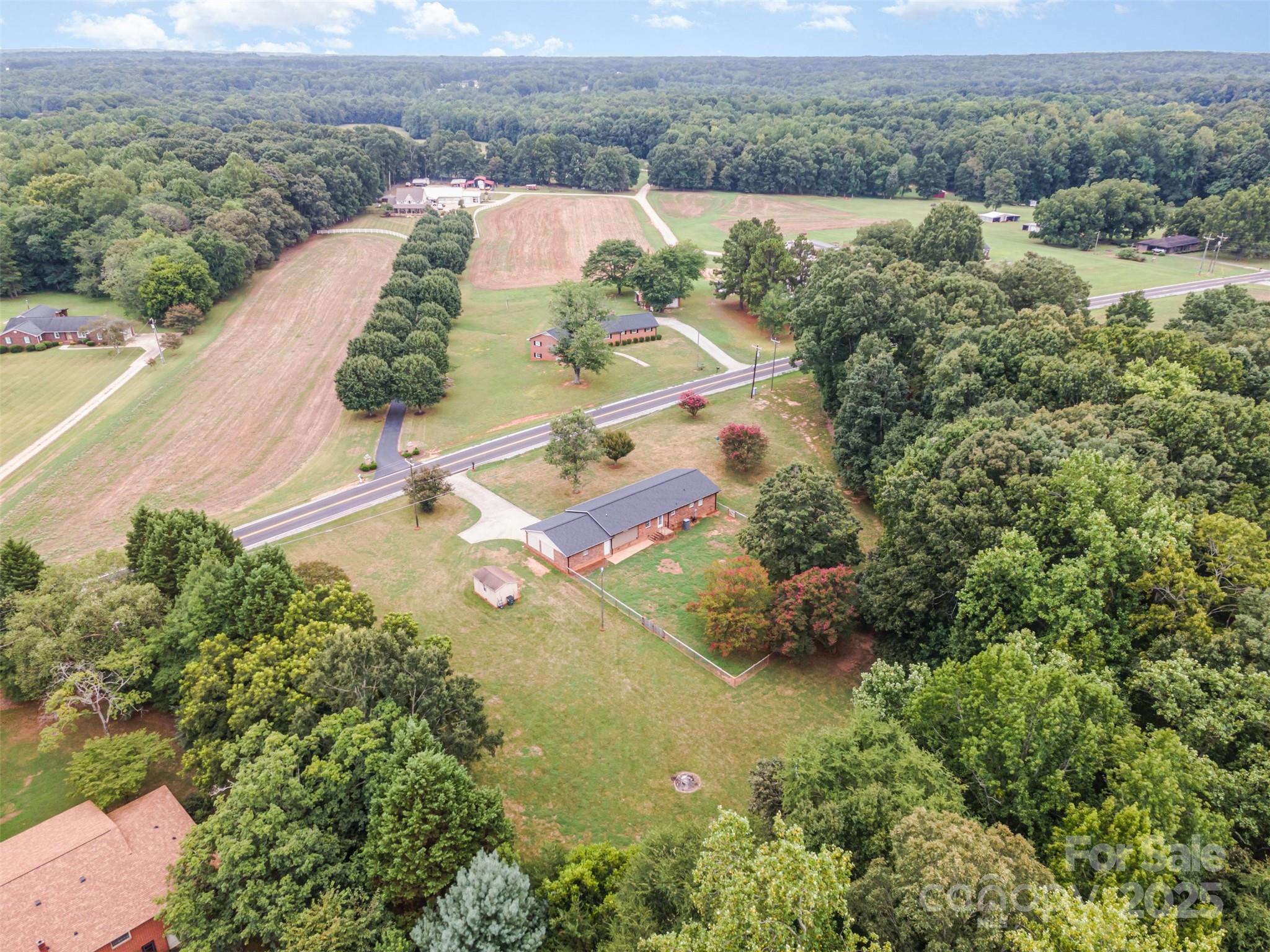2570 Lipe Road China Grove, NC 28023 - Photo 4 of 30 Gallery Image 4