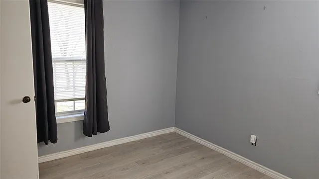 $1,500 | 309 North Street, Trenton, TX 75490