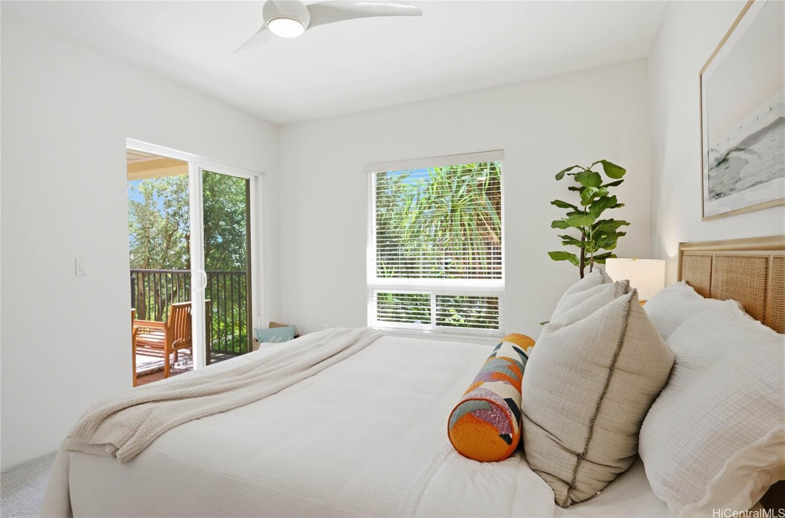 471 Kailua Road, Unit 3106 Kailua, HI 96734 - Photo 15 of 25 Primary suite connects to the lanai