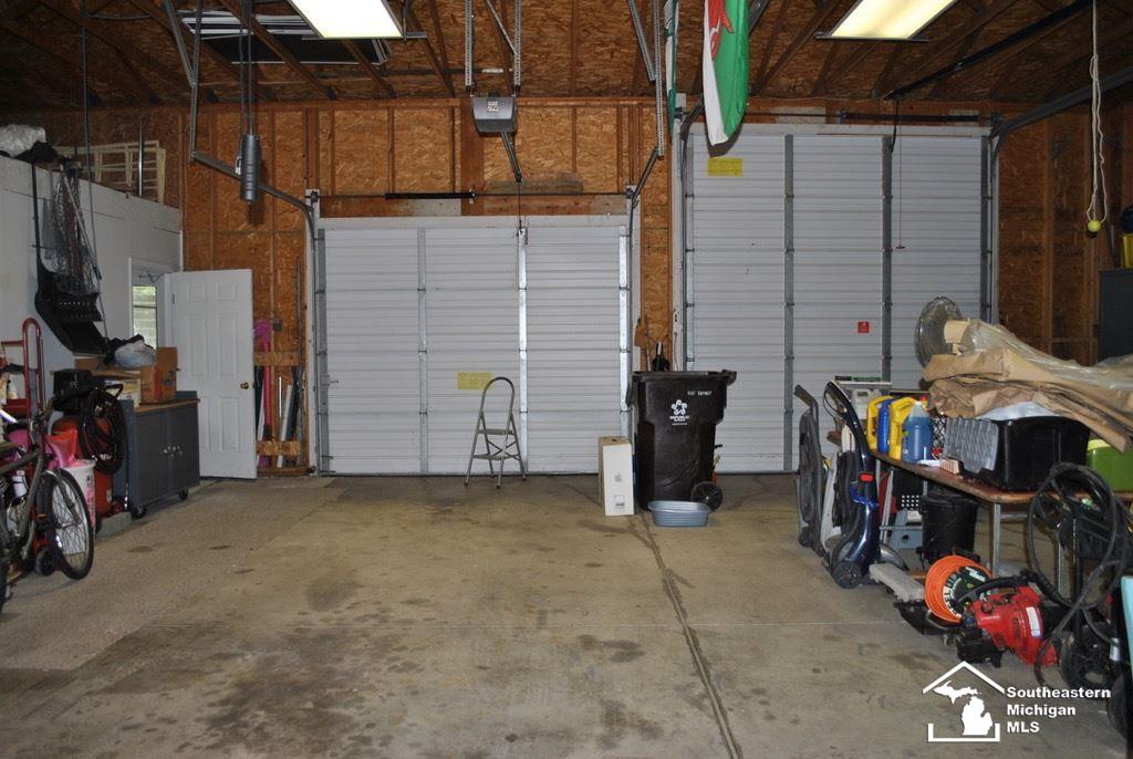 2192 East Hurd Road Monroe, MI 48162 - Photo 53 of 59 31360688-52.JPG