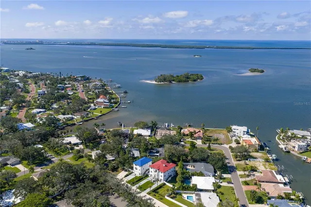 $2,495,000 | 1964 Cedar Drive, Dunedin, FL 34698