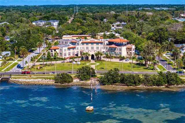 $2,495,000 | 1964 Cedar Drive, Dunedin, FL 34698