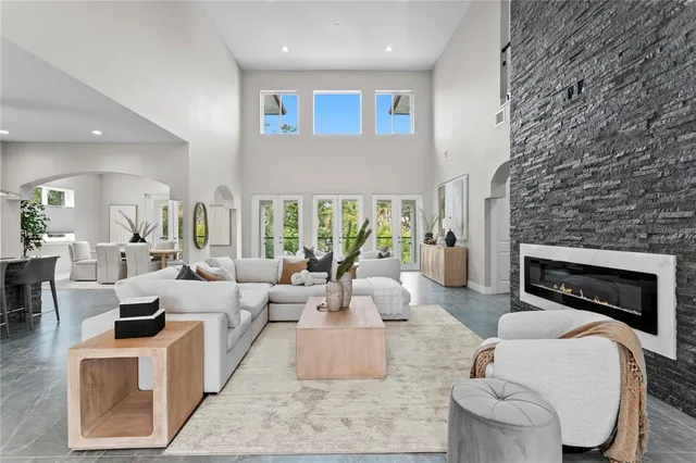 $2,495,000 | 1964 Cedar Drive, Dunedin, FL 34698