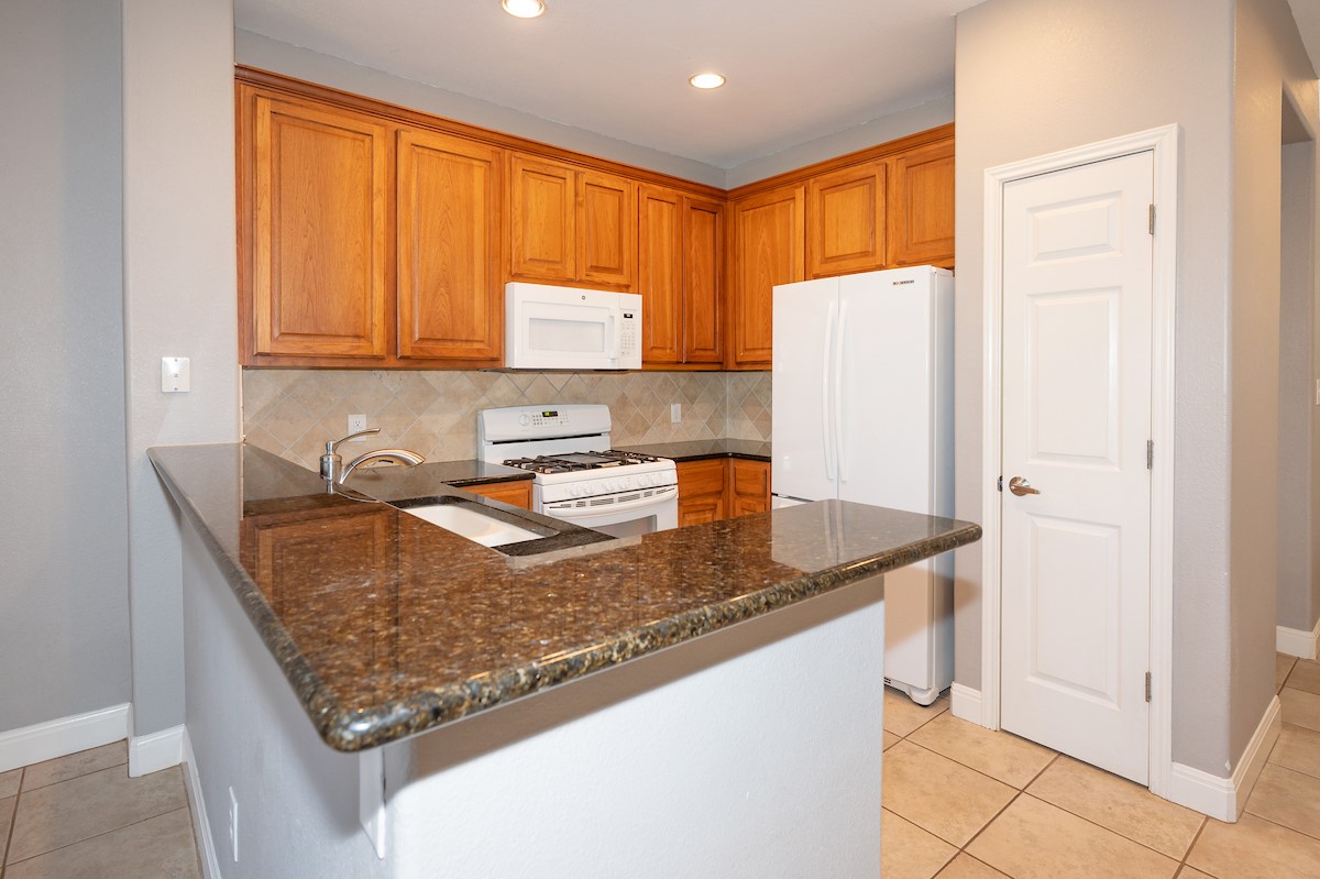 1908 Jentsch Court, Unit B Austin, TX 78745 - Photo 4 of 22