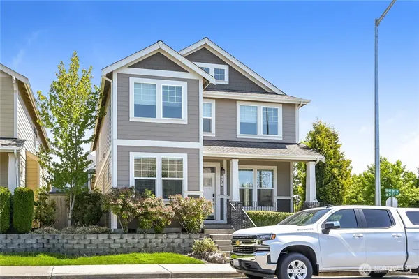 $3,135 | 2406 43rd Avenue Southeast, Puyallup, WA 98374