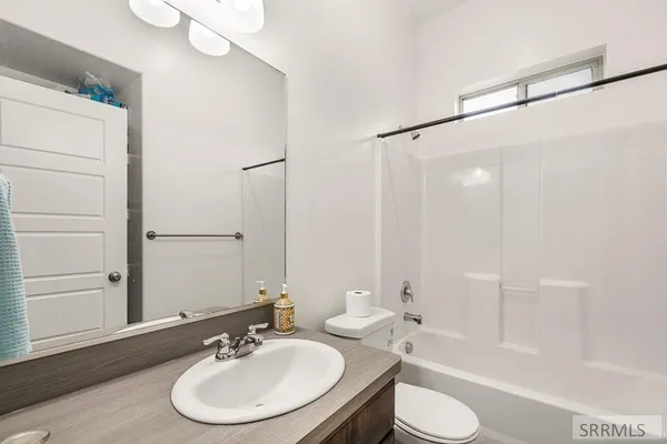 $455,000 | 3779 North Yates Avenue, Idaho Falls, ID 83401