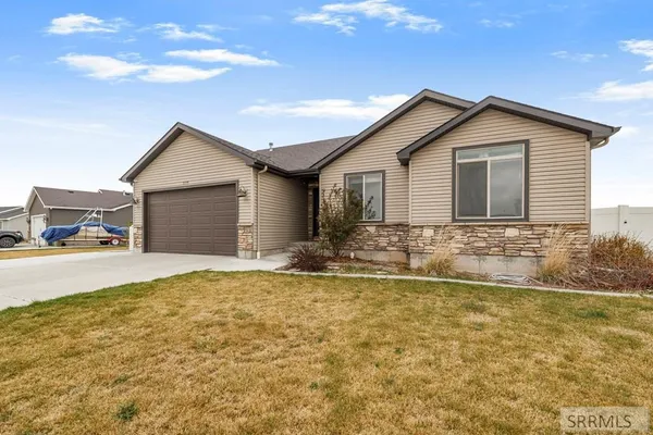 $455,000 | 3779 North Yates Avenue, Idaho Falls, ID 83401
