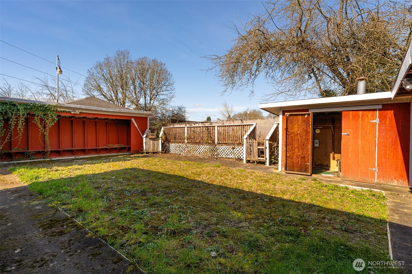 1428 Southwest Grandview Avenue Chehalis, WA 98532 - Photo 36 of 40 a view of a house with a yard and sitting area