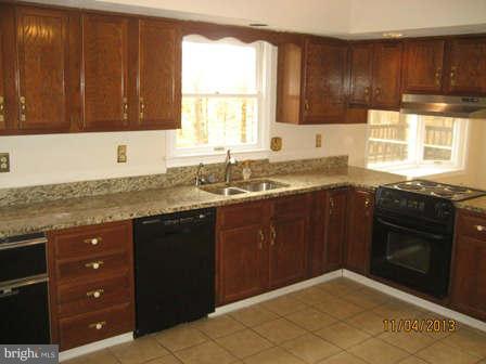 1616 Courthouse Road Stafford, VA 22554 - Photo 4 of 28 Kitchen