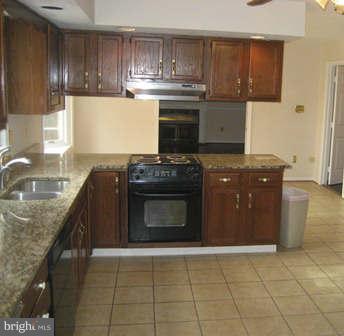 1616 Courthouse Road Stafford, VA 22554 - Photo 5 of 28 Kitchen