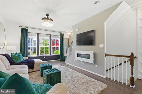 $420,000 | 621 Ravenwood Drive, Glen Burnie, MD 21060