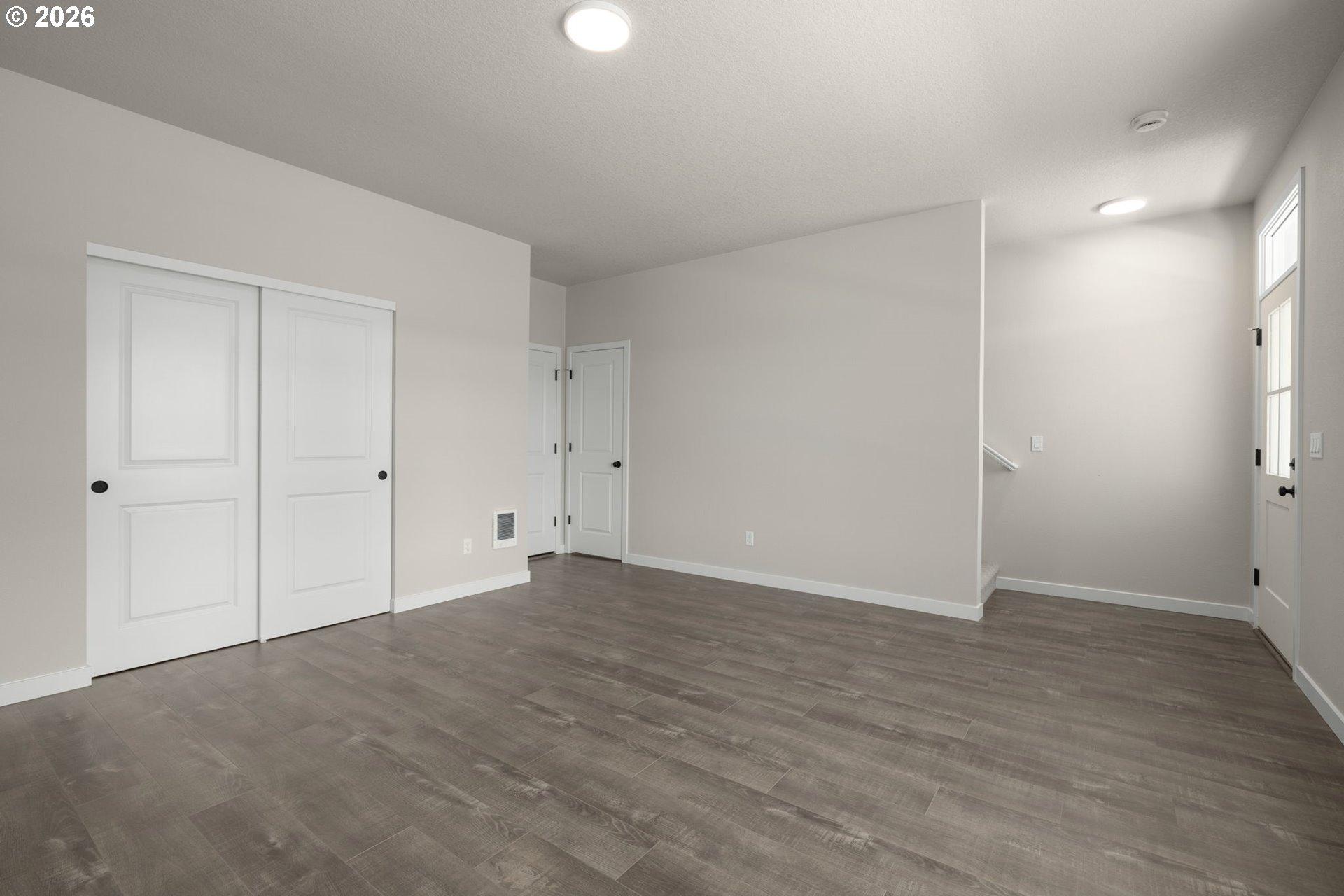 5073 Southeast Davis Road Hillsboro, OR 97123 - Photo 5 of 31 Gallery Image 5