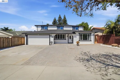 $1,989,000 | 2901 Glen Heather Drive, San Jose, CA 95133