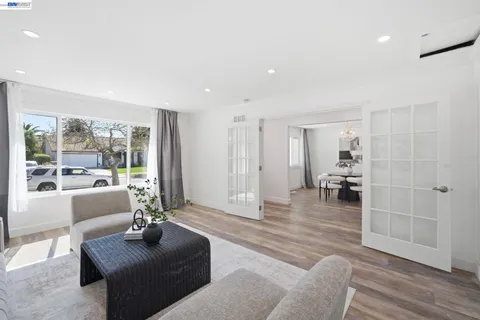 $1,989,000 | 2901 Glen Heather Drive, San Jose, CA 95133