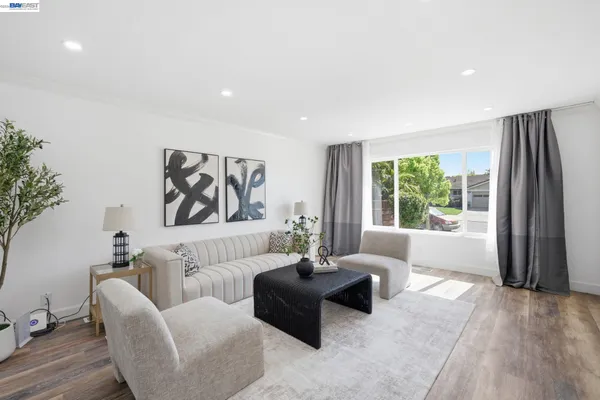 $1,989,000 | 2901 Glen Heather Drive, San Jose, CA 95133