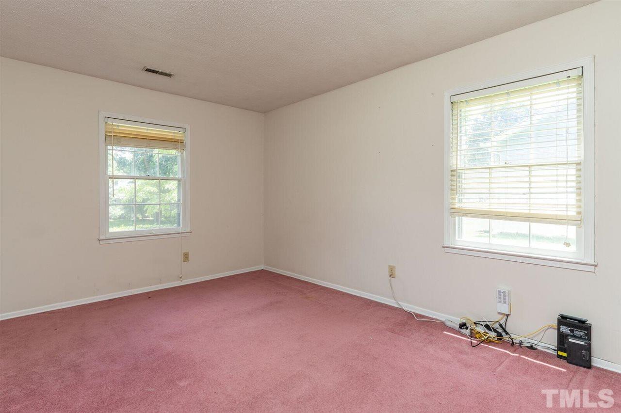 3013 Old Orchard Road Raleigh, NC 27607 - Photo 20 of 30