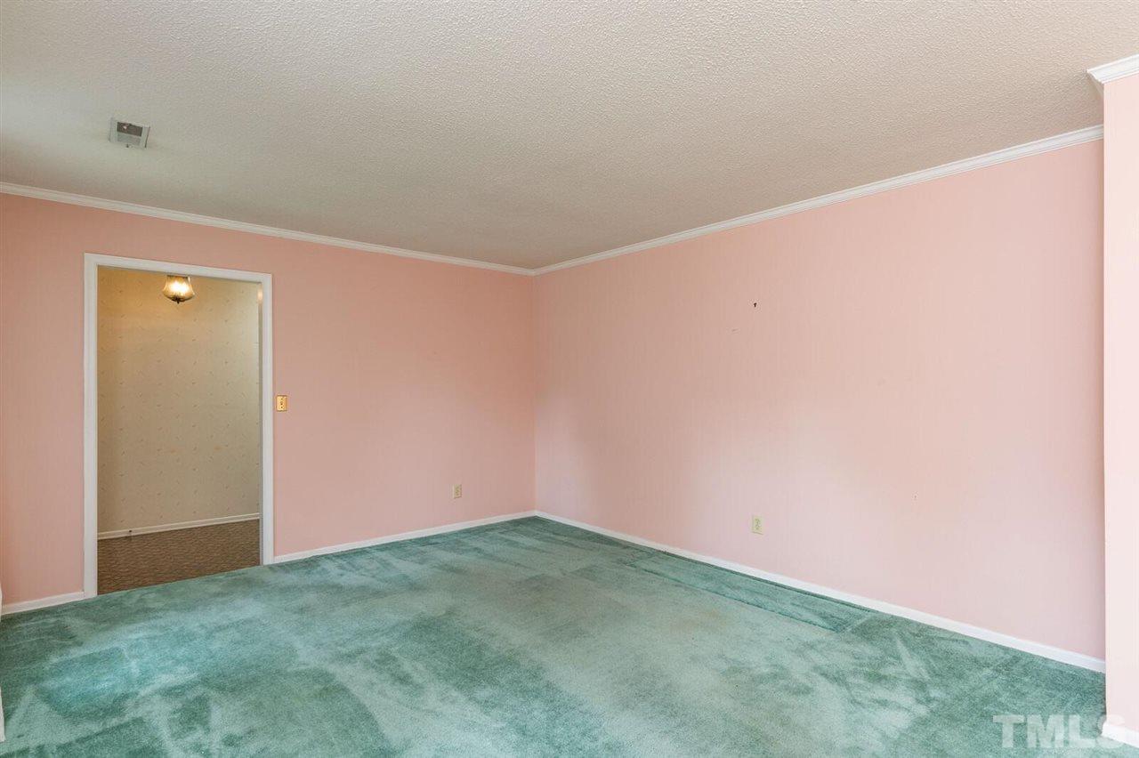 3013 Old Orchard Road Raleigh, NC 27607 - Photo 5 of 30
