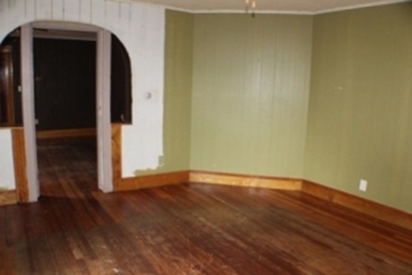 36 Alderman Street Springfield, MA 01108 - Photo 4 of 6