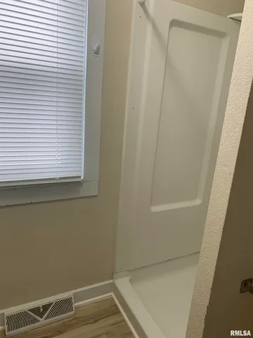 $899 | 2006 East Cardinal Court, Peoria, IL 61616