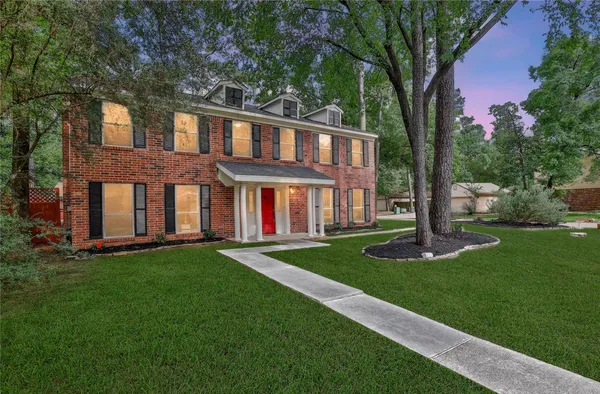 $550,000 | 180 Maple Branch Street, The Woodlands, TX 77380