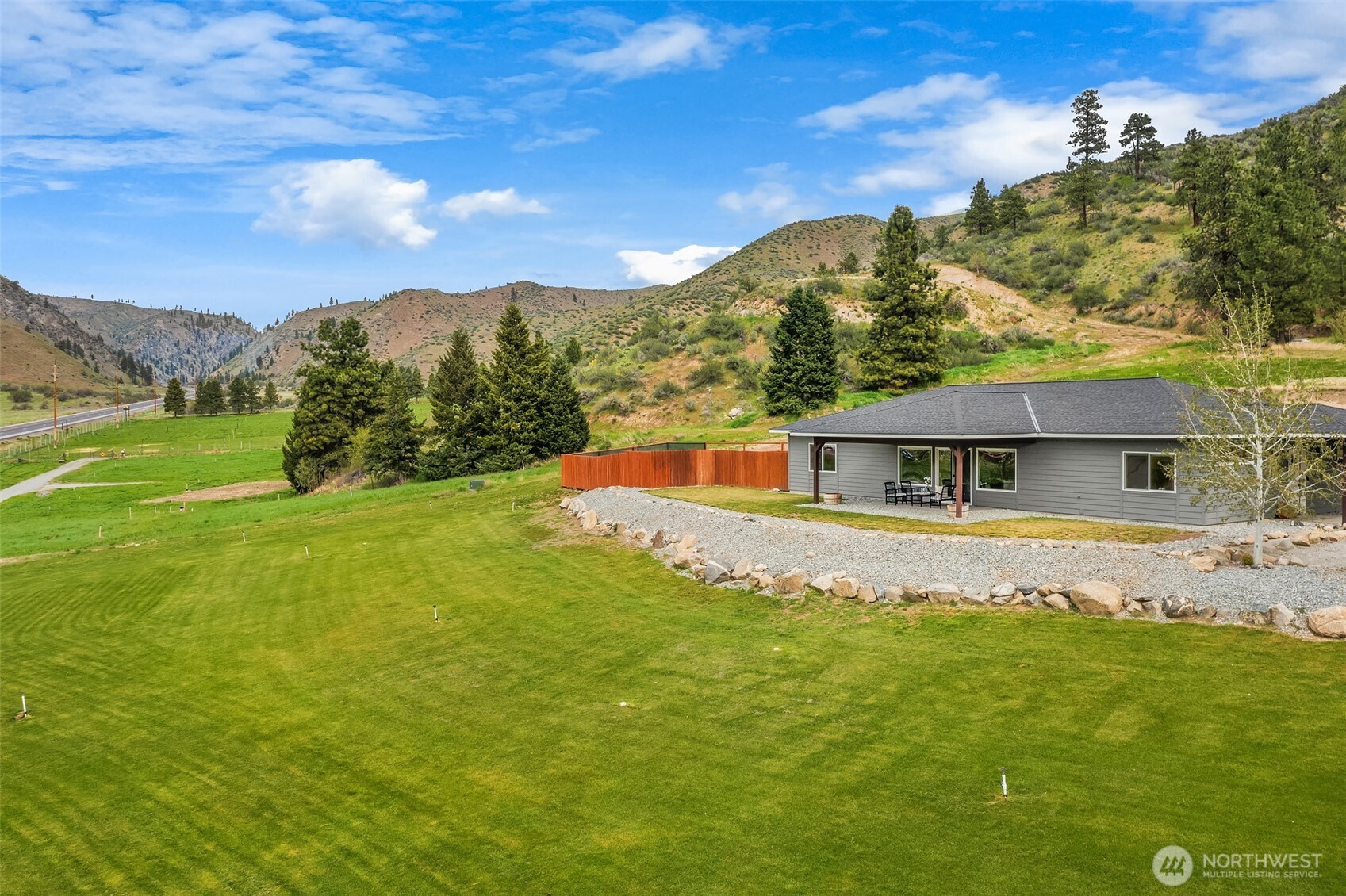 24 Mackenzie Way Chelan, WA 98816 - Photo 33 of 35 Gallery Image 33