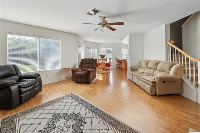 $974,750 | 28652 North Deer Springs Drive, Saugus, CA 91390