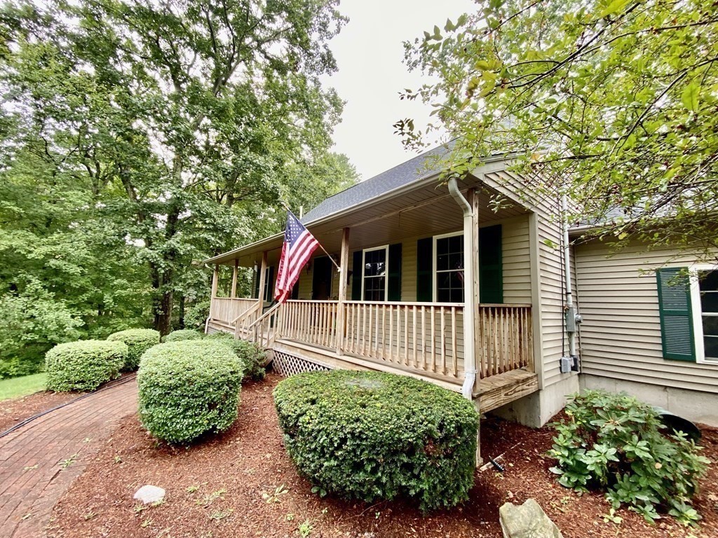 59 Hayden Pond Road Dudley, MA 01571 - Photo 4 of 42