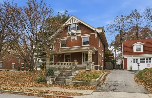 $549,000 | 3516 Charlotte Street, Kansas City, MO 64109