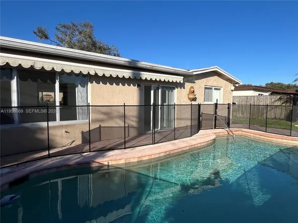 $4,500 | 9200 Southwest 54th Street, Cooper City, FL 33328