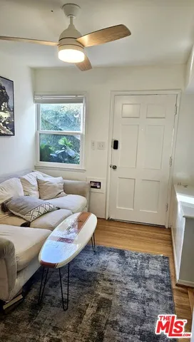 $2,750 | 604 Venezia Avenue, Unit 2, Venice, CA 90291