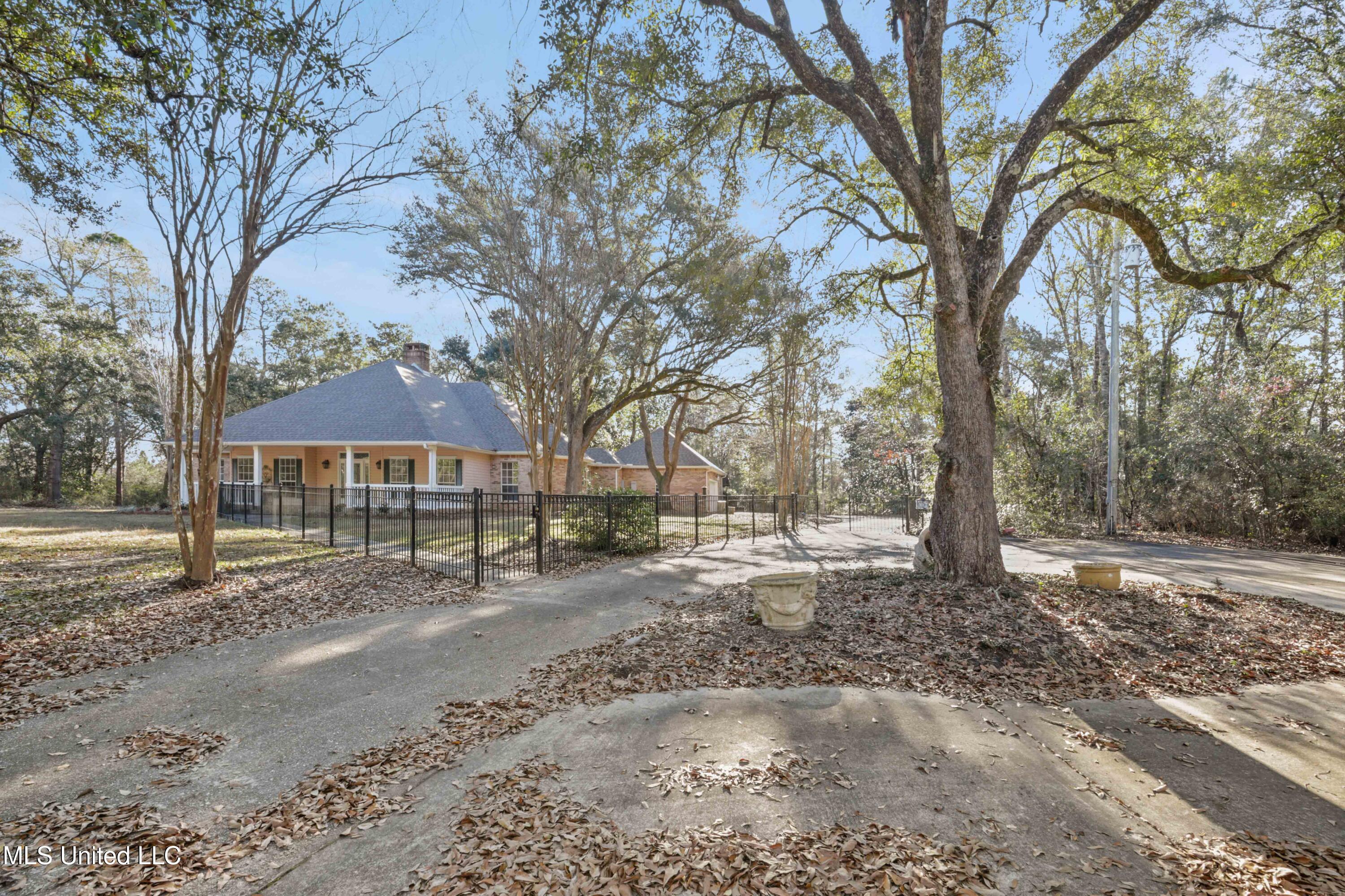 29109 West Dubuisson Road Pass Christian, MS 39571 - Photo 1 of 21 _W7A2518