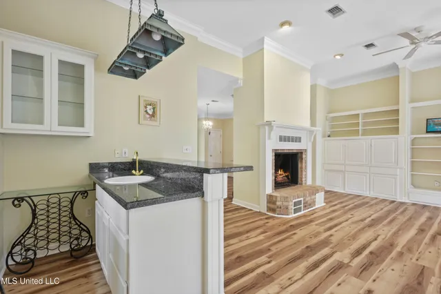 $2,700 | 29109 West Dubuisson Road, Pass Christian, MS 39571