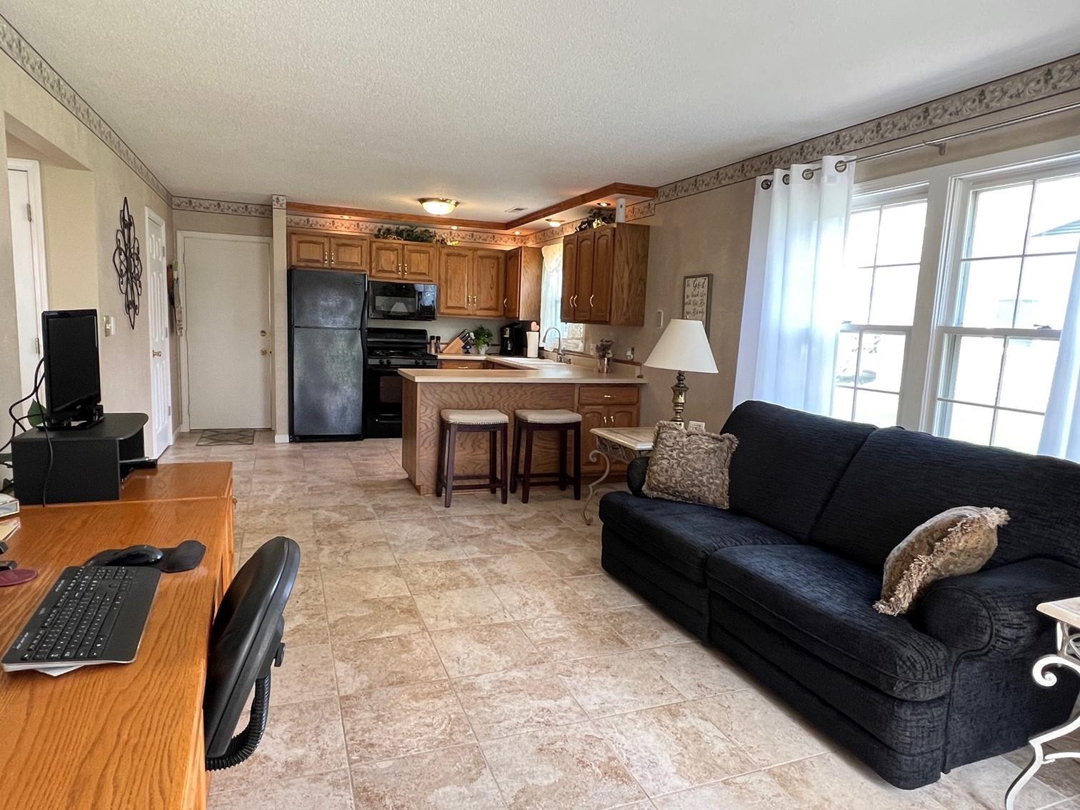121 Fallen Timbers Trail Decatur, IN 46733 - Photo 10 of 24