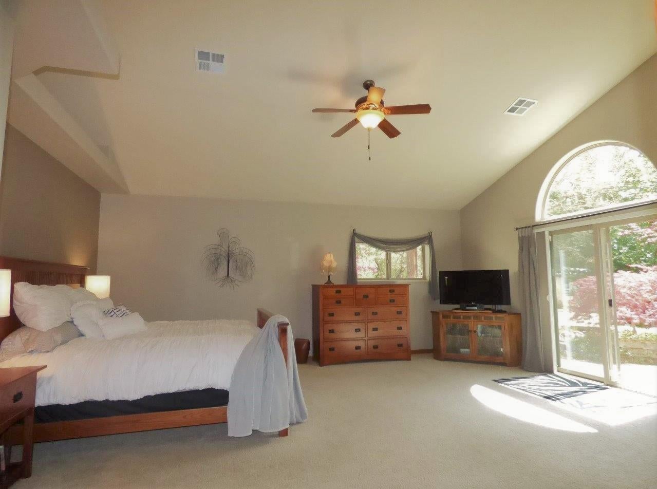 243 Cedar Flat Road Williams, OR 97544 - Photo 19 of 58 Main Bedroom