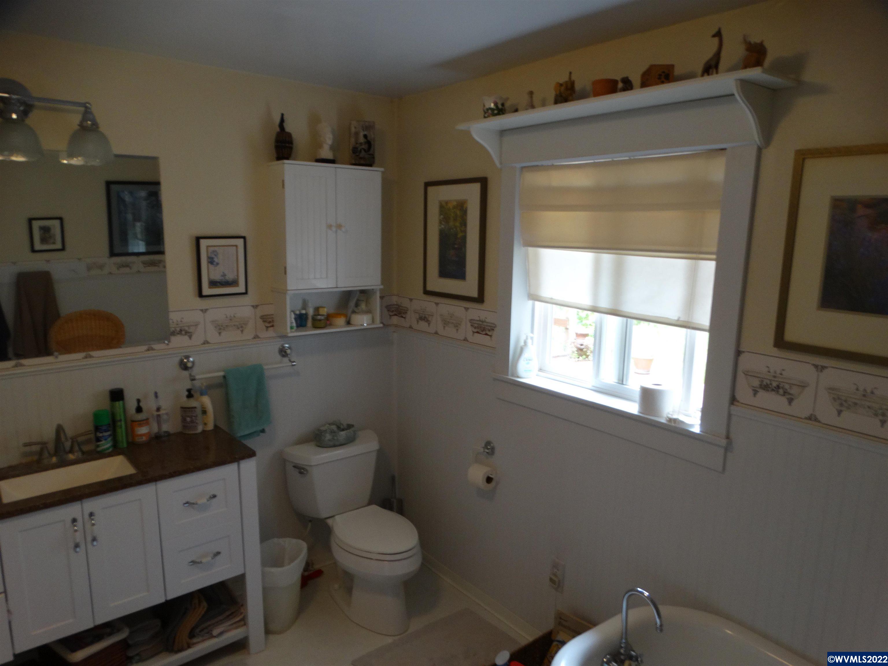 461 South 2nd Street Independence, OR 97351 - Photo 13 of 32 Gallery Image 13