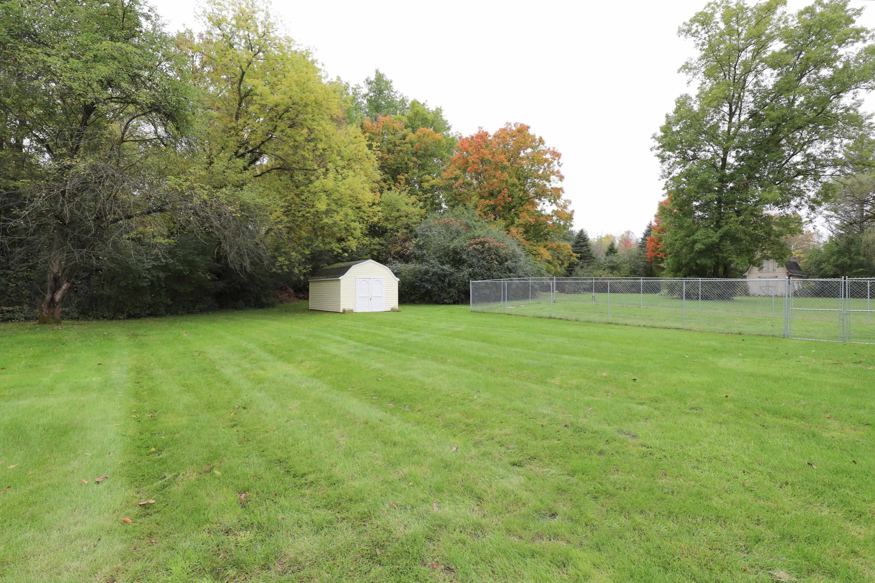 6145 East River Road Flushing, MI 48433 - Photo 30 of 34