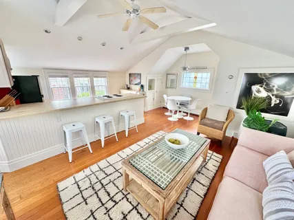 $4,500 | 32 Yarmouth Road, Unit COTTAGE, Norwalk, CT 06853