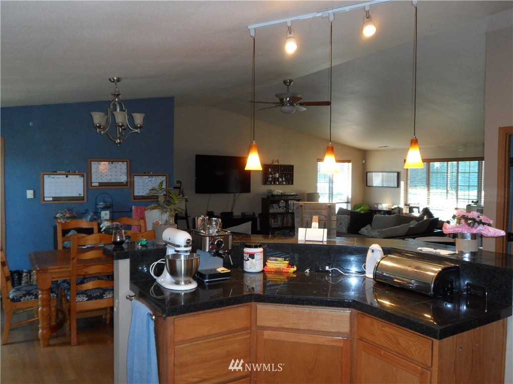 10225 173rd Avenue Southwest Rochester, WA 98579 - Photo 16 of 24