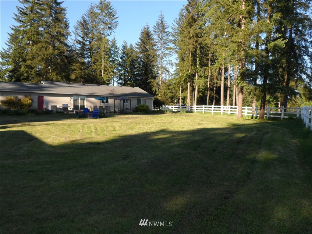 10225 173rd Avenue Southwest Rochester, WA 98579 - Photo 3 of 24