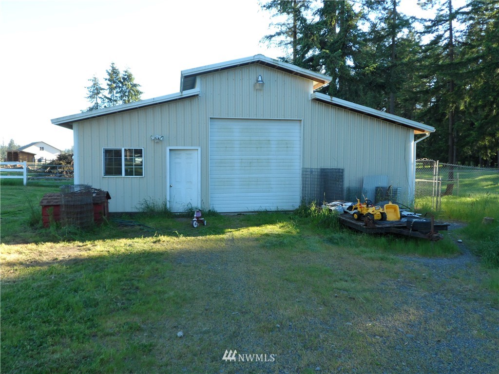 10225 173rd Avenue Southwest Rochester, WA 98579 - Photo 6 of 24