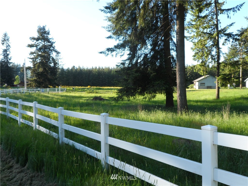 10225 173rd Avenue Southwest Rochester, WA 98579 - Photo 10 of 24