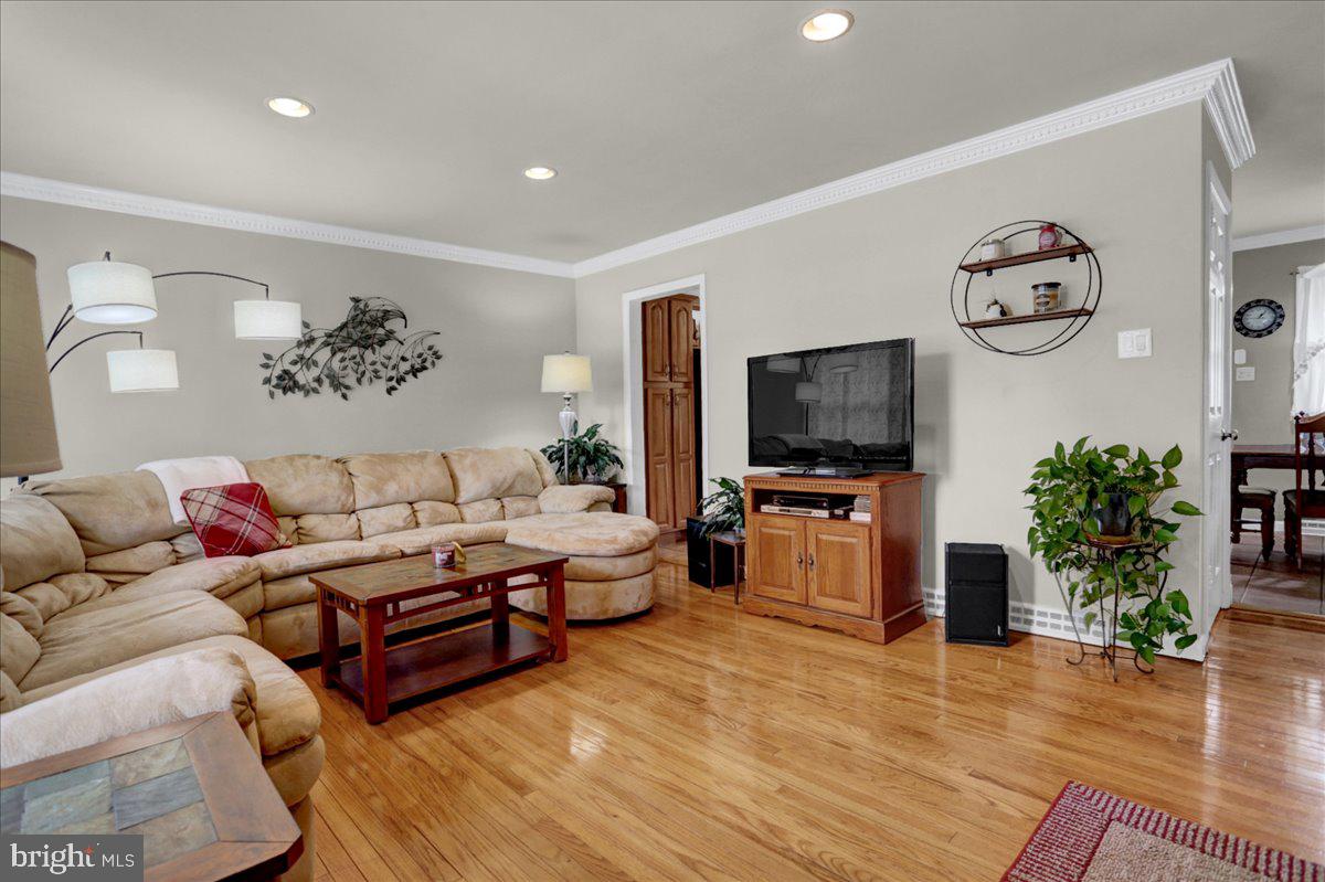 3020 Curtis Road Reading, PA 19608 - Photo 2 of 20