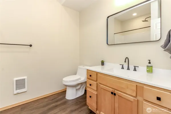 $320,000 | 18615 101st Ave Court East, Unit J 262, Puyallup, WA 98375