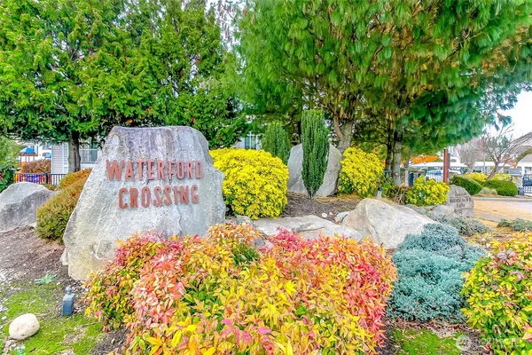 $320,000 | 18615 101st Ave Court East, Unit J 262, Puyallup, WA 98375